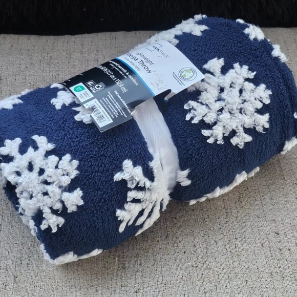 Mainstay Sherpa Throw Light Weight Year Round Warmth & Comfort 50X60 in NWT - Picture 9 of 11